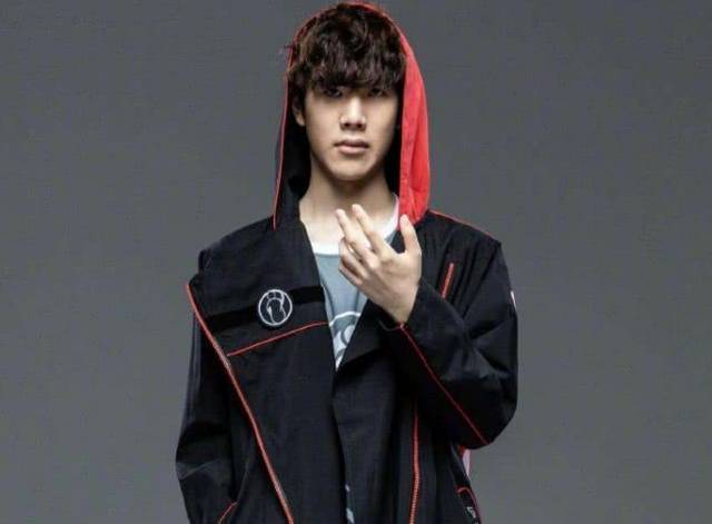 Invictus Gaming 官方公告：上单选手 ZUIAN 成为自由球员，正式断开联系