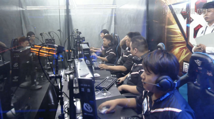 LGD公布2025LPL春季赛战队出征大名单