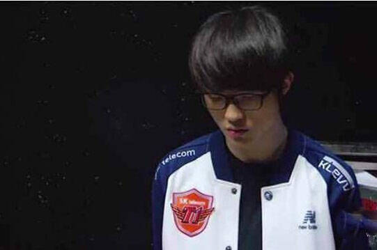 T1 击败 Top Esports 以进入 2025 世界赛总决赛